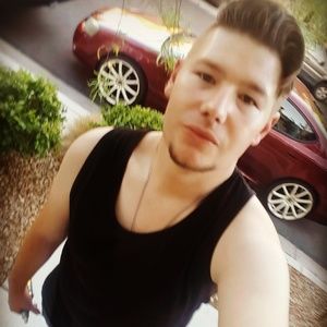 Meet your Posher, Erick